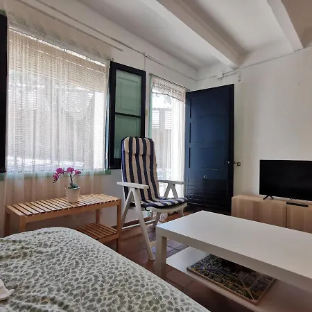 Cozy Apartment 30 Steps From The Ocean Palafrugell Esterno foto